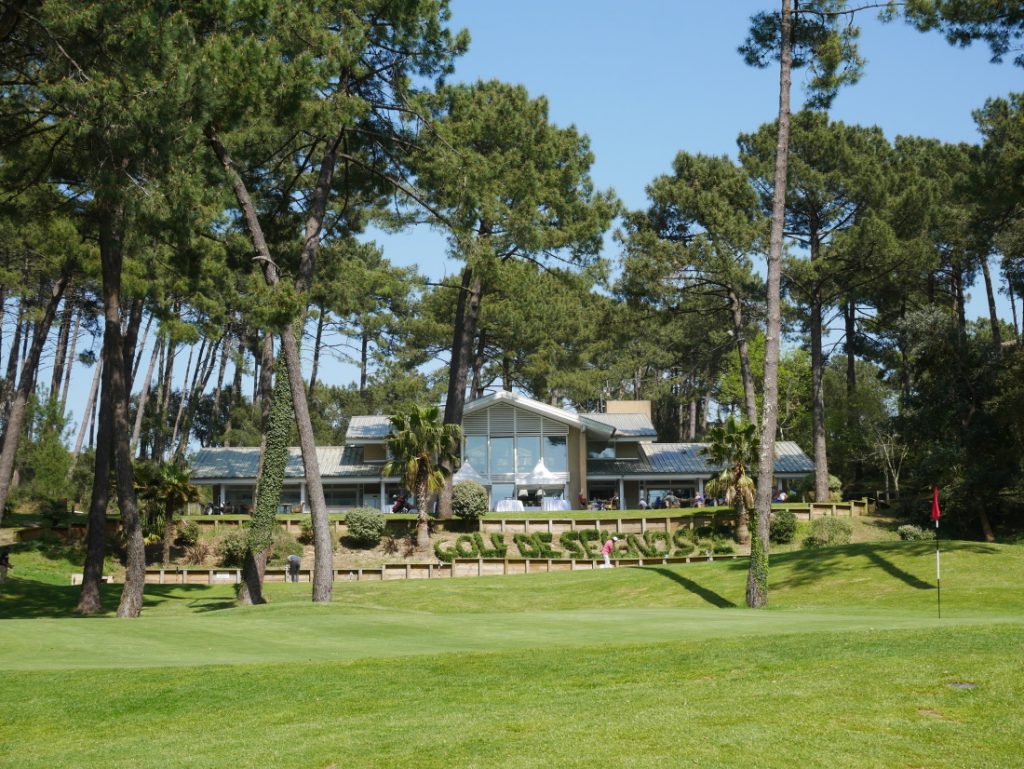 club-house-golf-seignosse